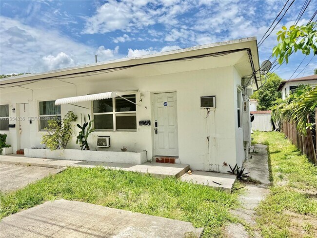 Building Photo - 2041 Jackson St