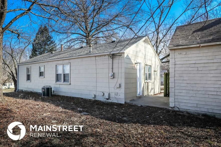 Building Photo - 10000 Drury Ave