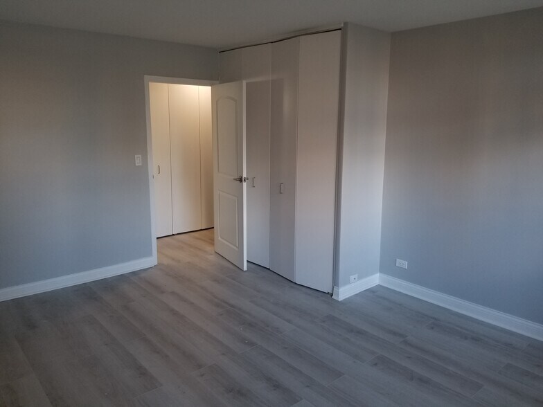 Bedroom - 33 E Cedar St