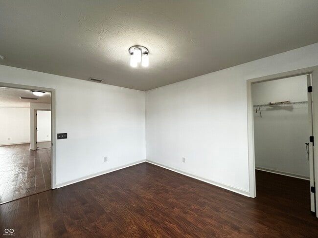 Building Photo - 12588 Hideout Dr