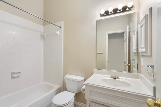 Building Photo - 22426 Bristolwood Ct