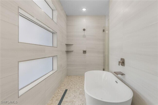 Building Photo - 1235 NW 36th Pl