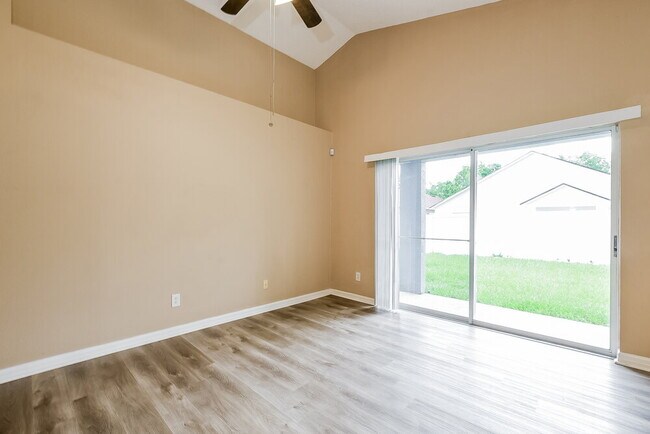 Building Photo - 1524 Lalique Ln