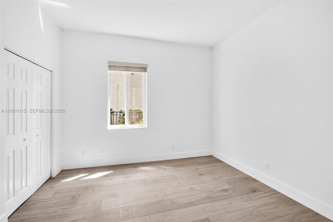 Building Photo - 19381 Stonebrook St