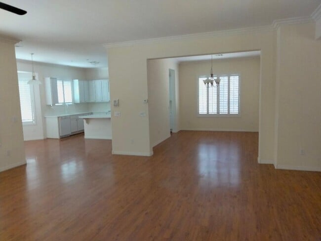 Building Photo - 2180 Waterton Rivers Dr