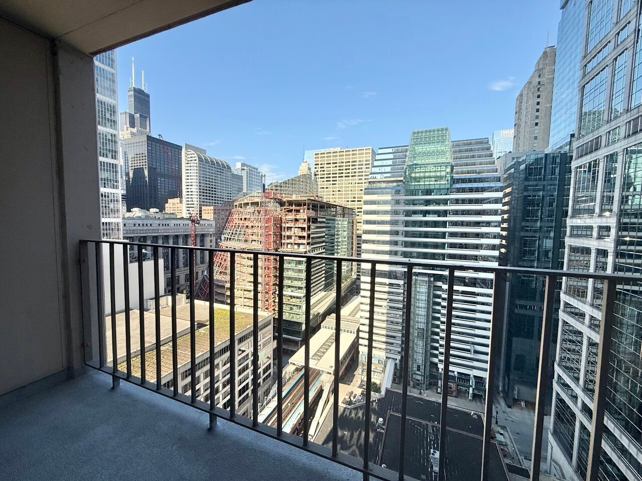 Building Photo - 200 N Dearborn St