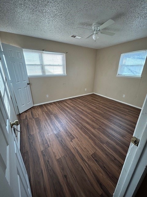Building Photo - 2731 Custer Ave