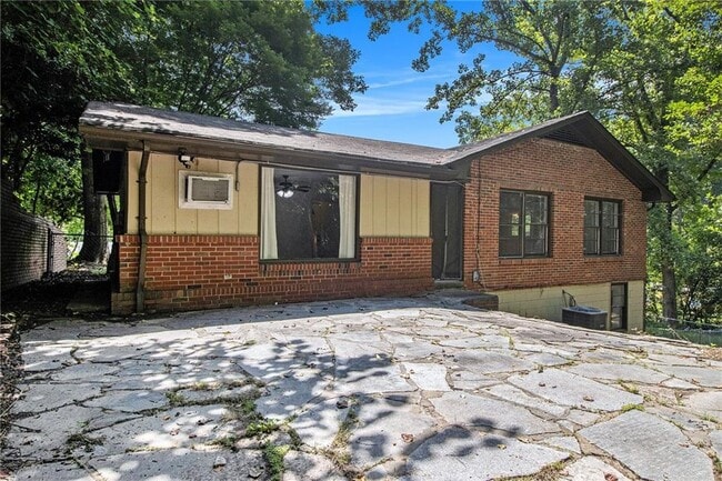 Building Photo - 1174 Arborvista Dr NE