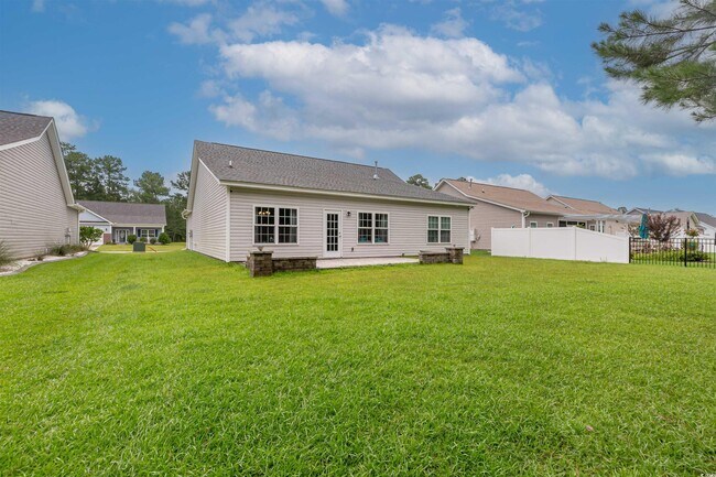 Building Photo - 840 Windsor Rose Dr