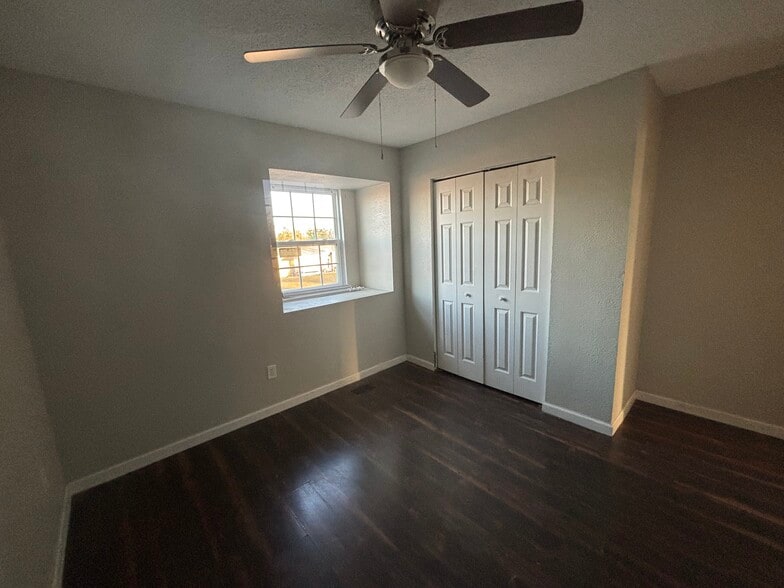 Building Photo - 1021 N Church Ave