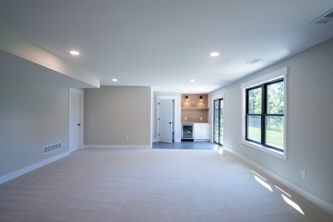 Building Photo - 7269 Yellowstone Dr
