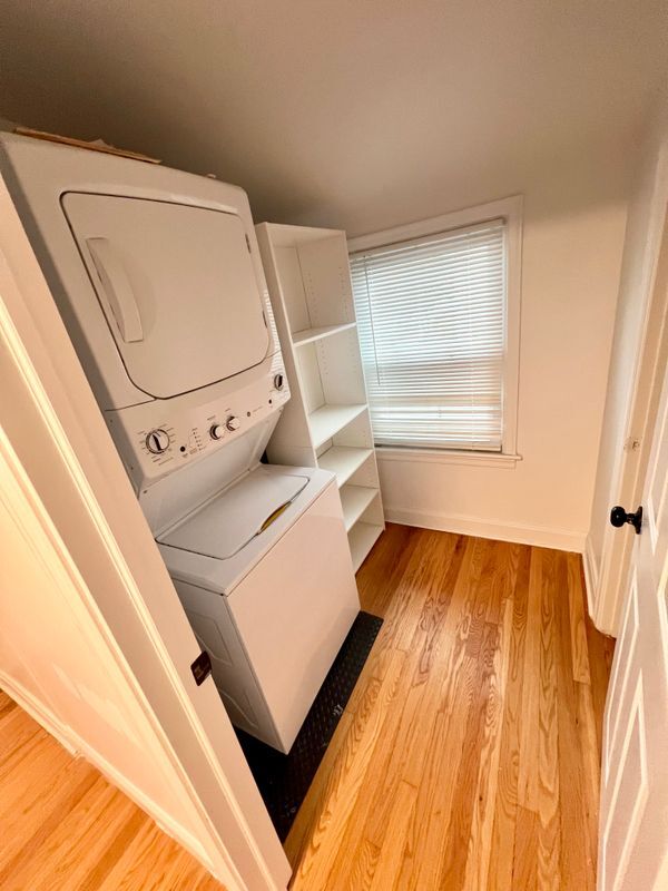 Building Photo - 182 Norfolk Ave