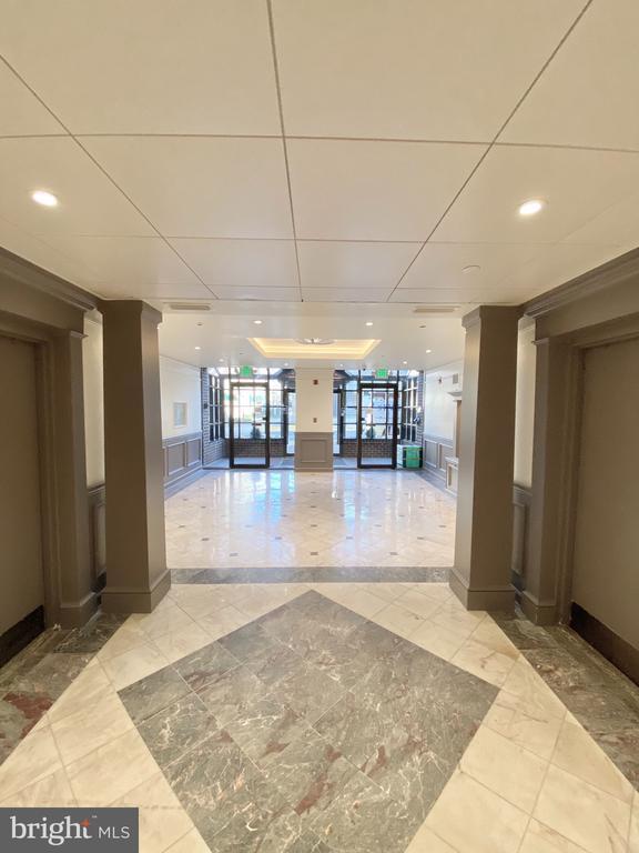 Building Photo - 1600 Prince St