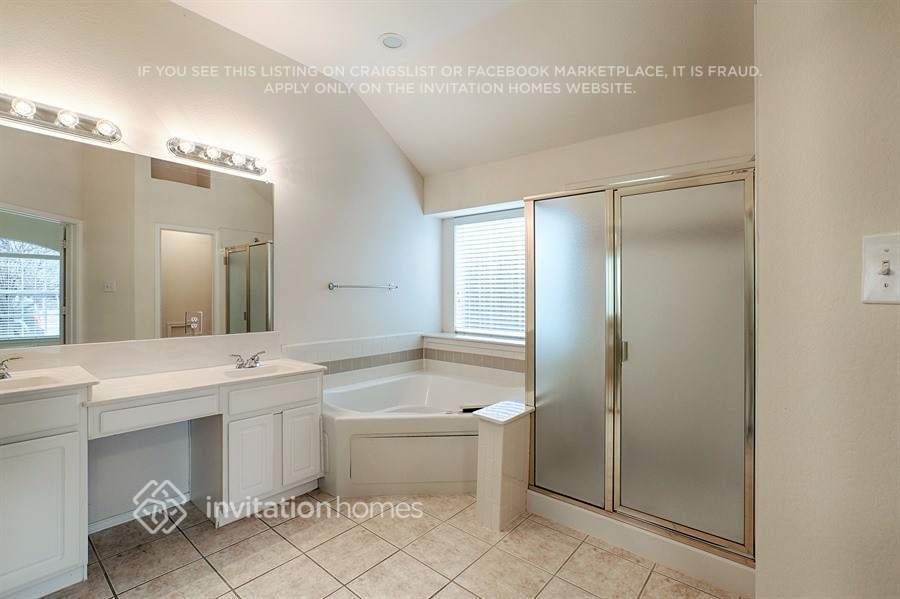 Building Photo - 5704 Bedford Ln