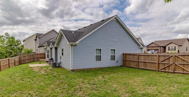 Building Photo - 209 Azalea Dr