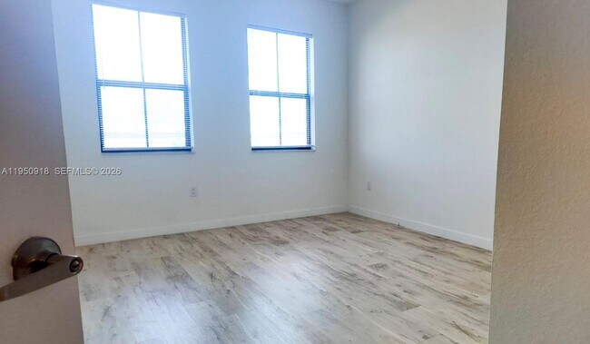 Building Photo - 15540 SW 136th St