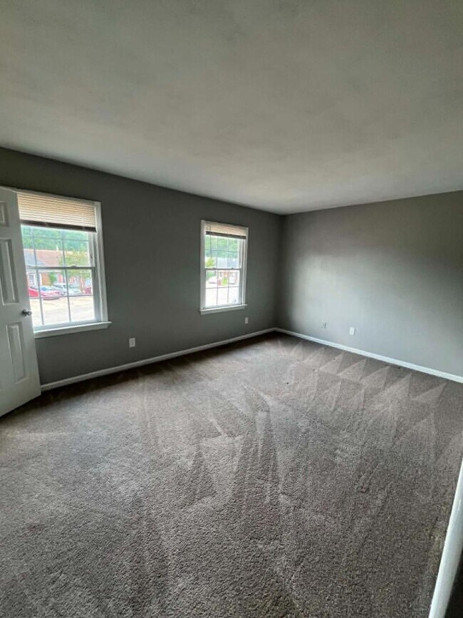 Building Photo - 1041 Wickford Ct