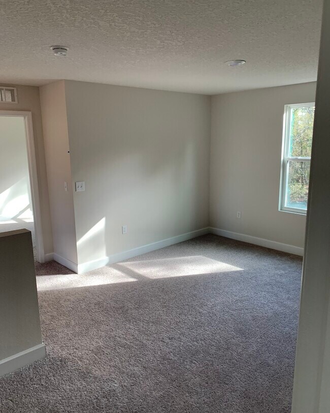 Building Photo - 2980 W Striblin Dr