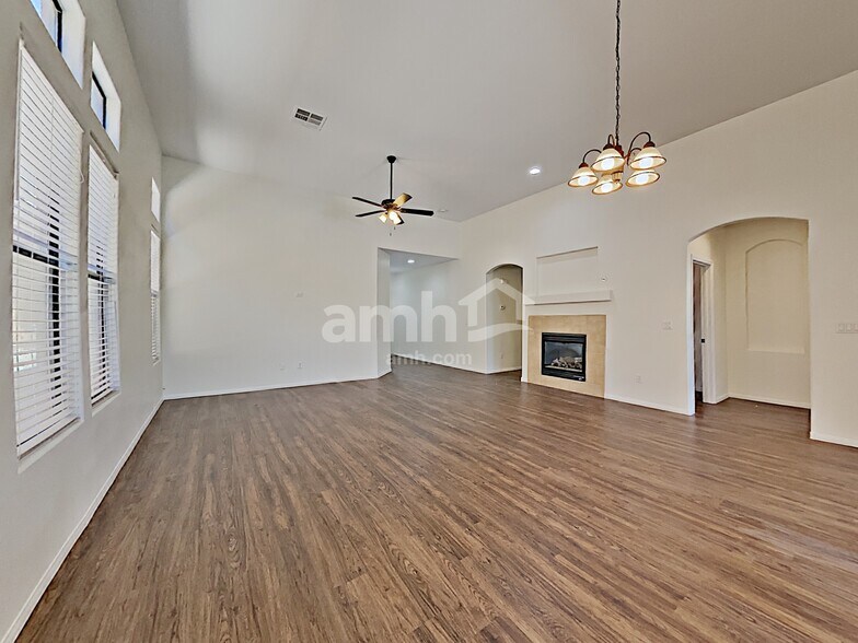 Building Photo - 9053 Fusion Dr