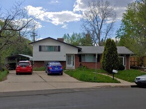 Building Photo - Must See 5 Bed/3 Bathroom East Boulder Home - Available August 7th!