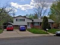 Building Photo - Must See 5 Bed/3 Bathroom East Boulder Home - Available August 7th!