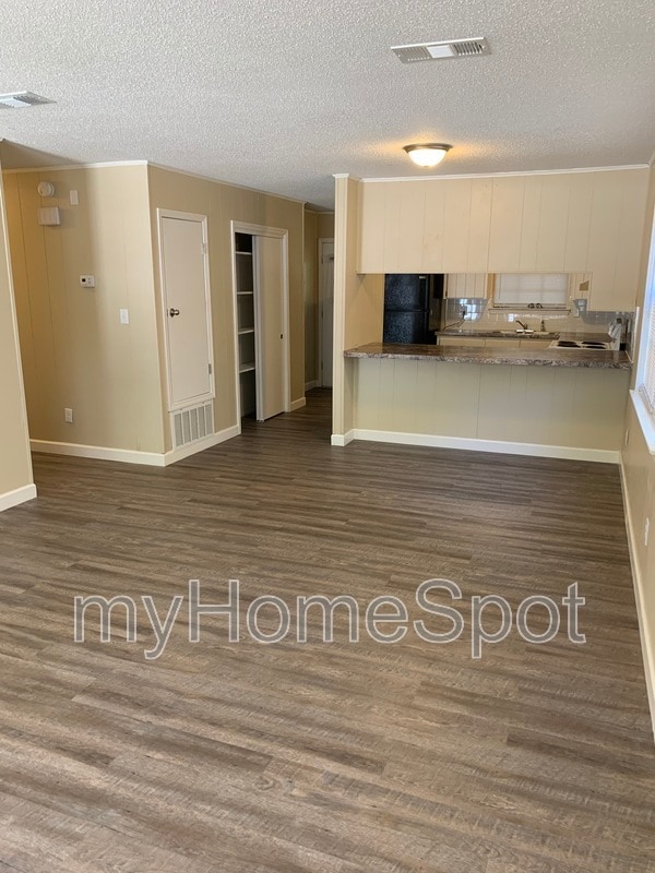 Building Photo - 4609A Saufley Field Rd