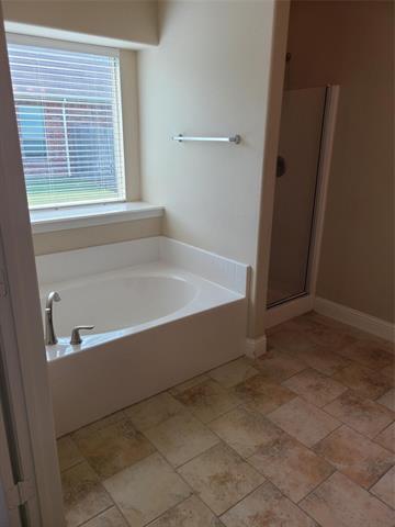 Building Photo - 3102 Flowering Springs Dr