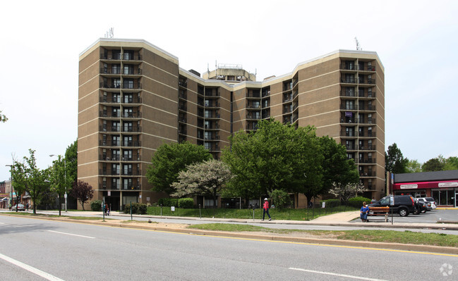 Primary Photo - Bel Park Tower