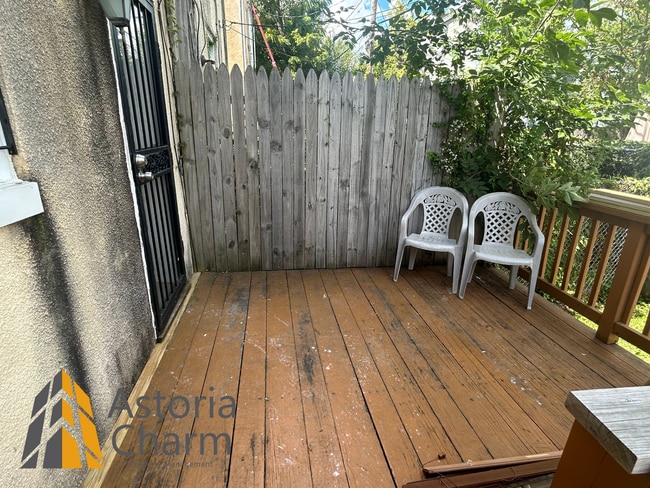 Building Photo - Stylishly Renovated 3 Bedroom Home