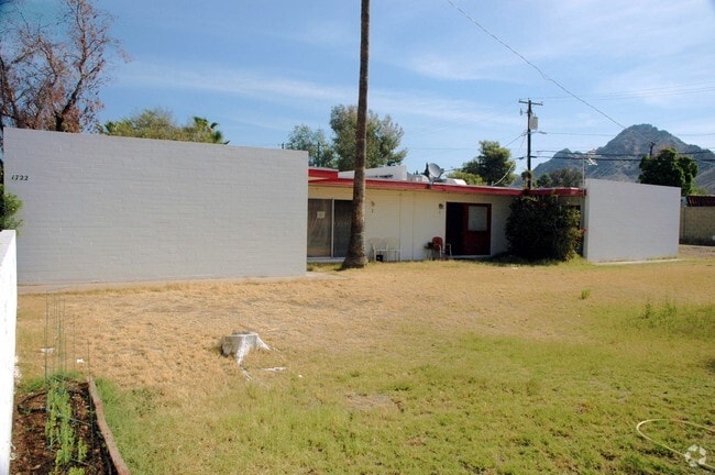 Building Photo - San Tome Apartments