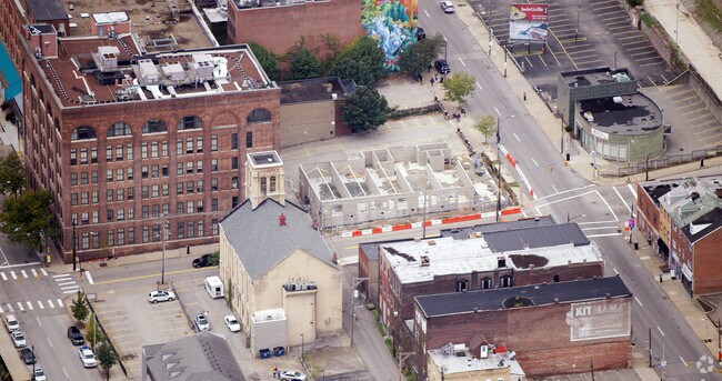 Aerial Photo - Capitol Suites at Fifth Avenue