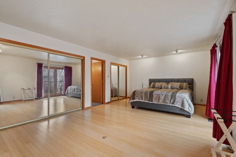 Building Photo - 6532 S Heughs Canyon Way