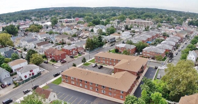 Aerial Photo - 646-662 Port Richmond Ave