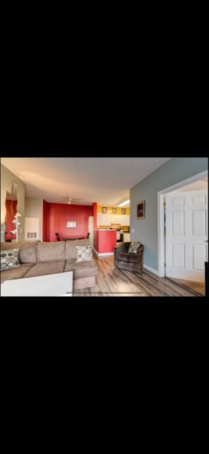 Building Photo - 102 Mill St