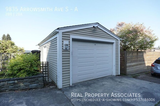 Building Photo - 9835 Arrowsmith Ave S