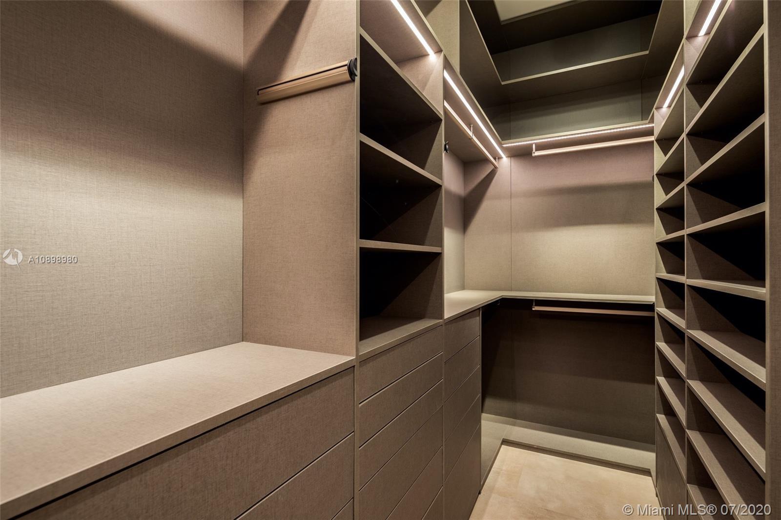 Building Photo - 13306 SW 58th Ct