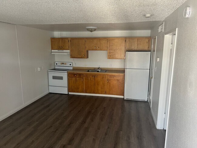 Primary Photo - 1 Bedroom Condo in Central Las Vegas