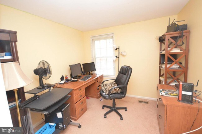 Building Photo - 14595 Woodland Ridge Dr