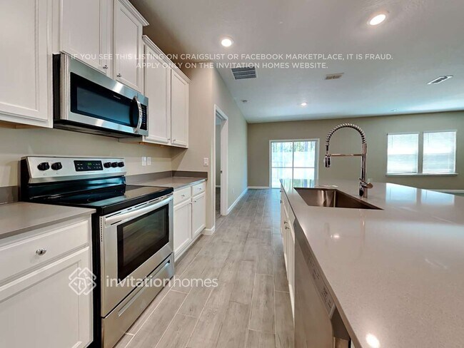 Building Photo - 2564 Laylas Wy