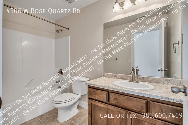 Building Photo - 4906 W Rose Quartz