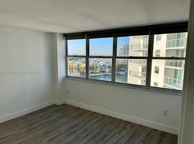 Building Photo - 5838 Collins Ave