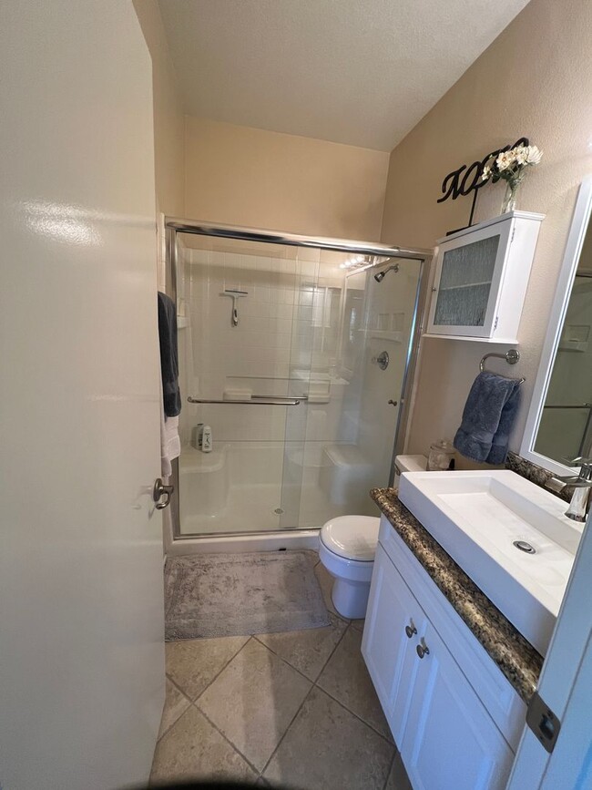 Primary Photo - Charming 2-Bed, 2-Bath Condo in Aliso Viej...