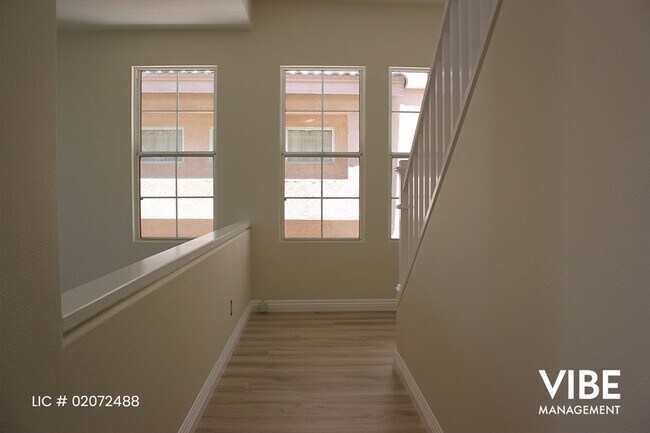 Building Photo - Beautifully updated Verdigris 3 bedroom Single Family Home with Sunset Views!