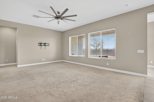 Building Photo - 3405 S 183rd Dr