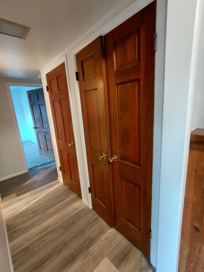 Building Photo - Silverdale Area Home