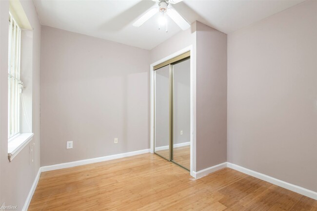 Building Photo - 2 br, 1 bath Triplex - 1745 WILLINGTON ST ...