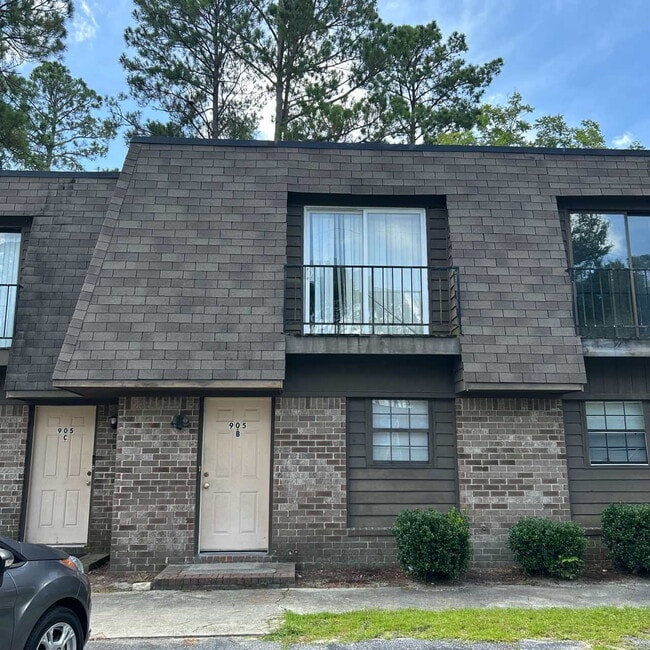 Building Photo - Townhouse for Rent