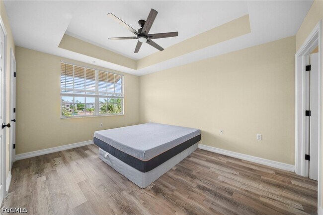 Building Photo - 3940 Pomodoro Cir