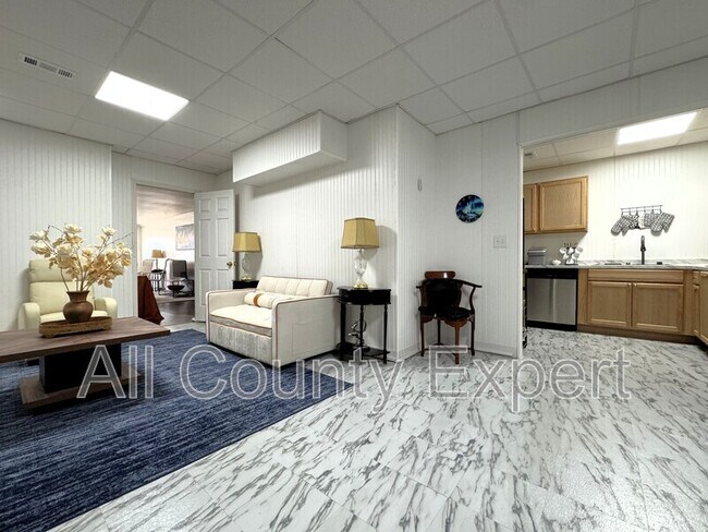 Building Photo - 5760 Charleston Ln