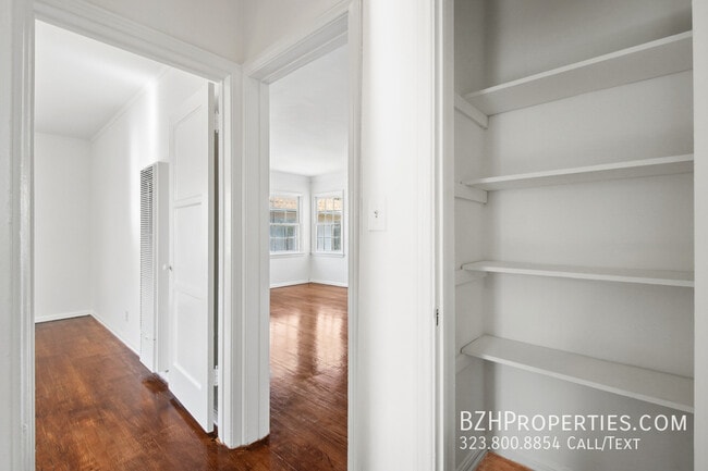 Building Photo - 1047 S Holt Ave